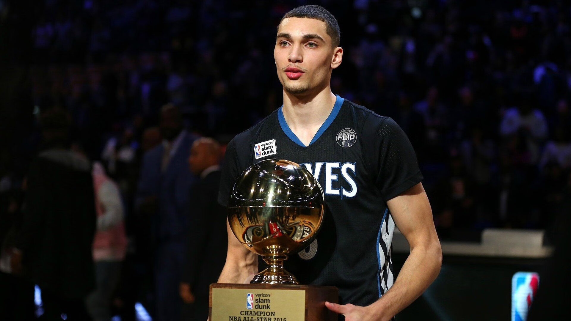 东决关键战之夜,文班亚马刷新纪录,新一代巨星的诞生