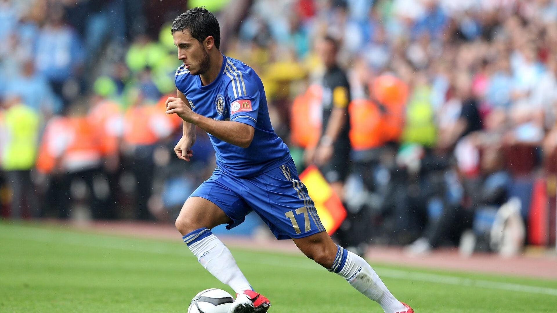 卢卡库关键战不手软，加拿大硬仗取胜伊拉克书写足球新篇章