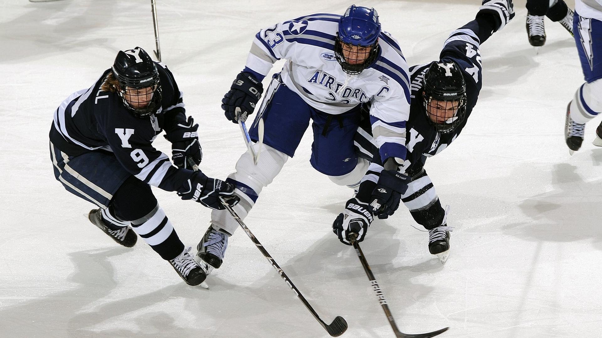 绿茵场与硬木地，当德甲争冠焦点战遇上马刺的优雅胜利
